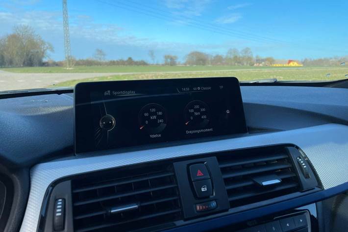 Blå BMW 428i fra 2016