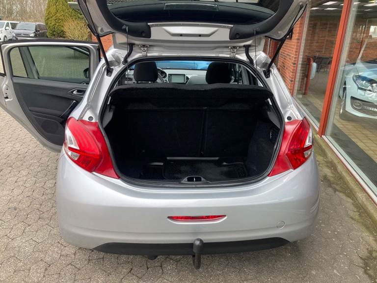 Peugeot 208 1,6 BlueHDi 100 Active Sky