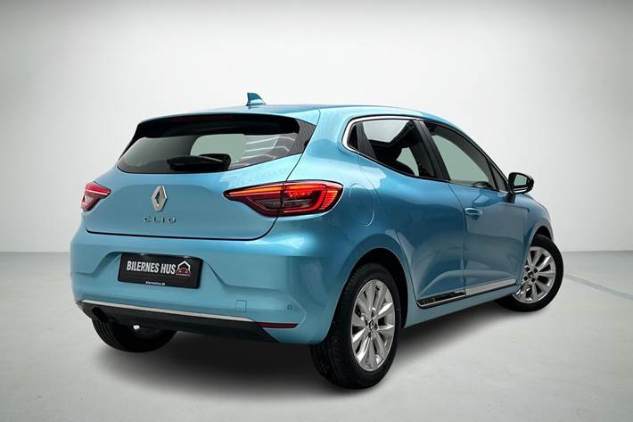 Blå Renault Clio fra 2020