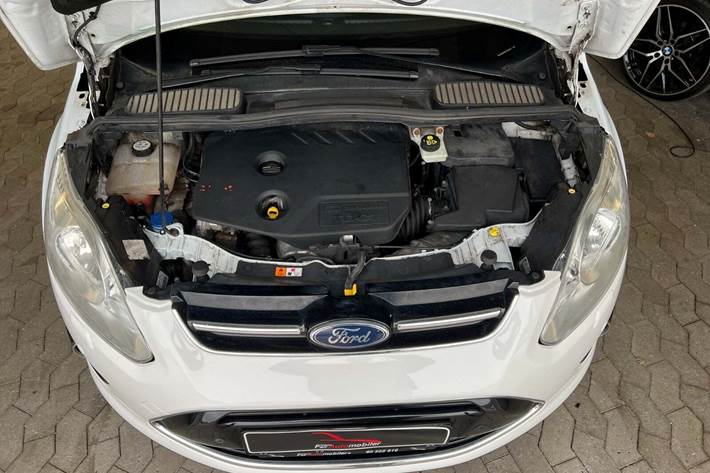 Hvid Ford C-MAX fra 2012