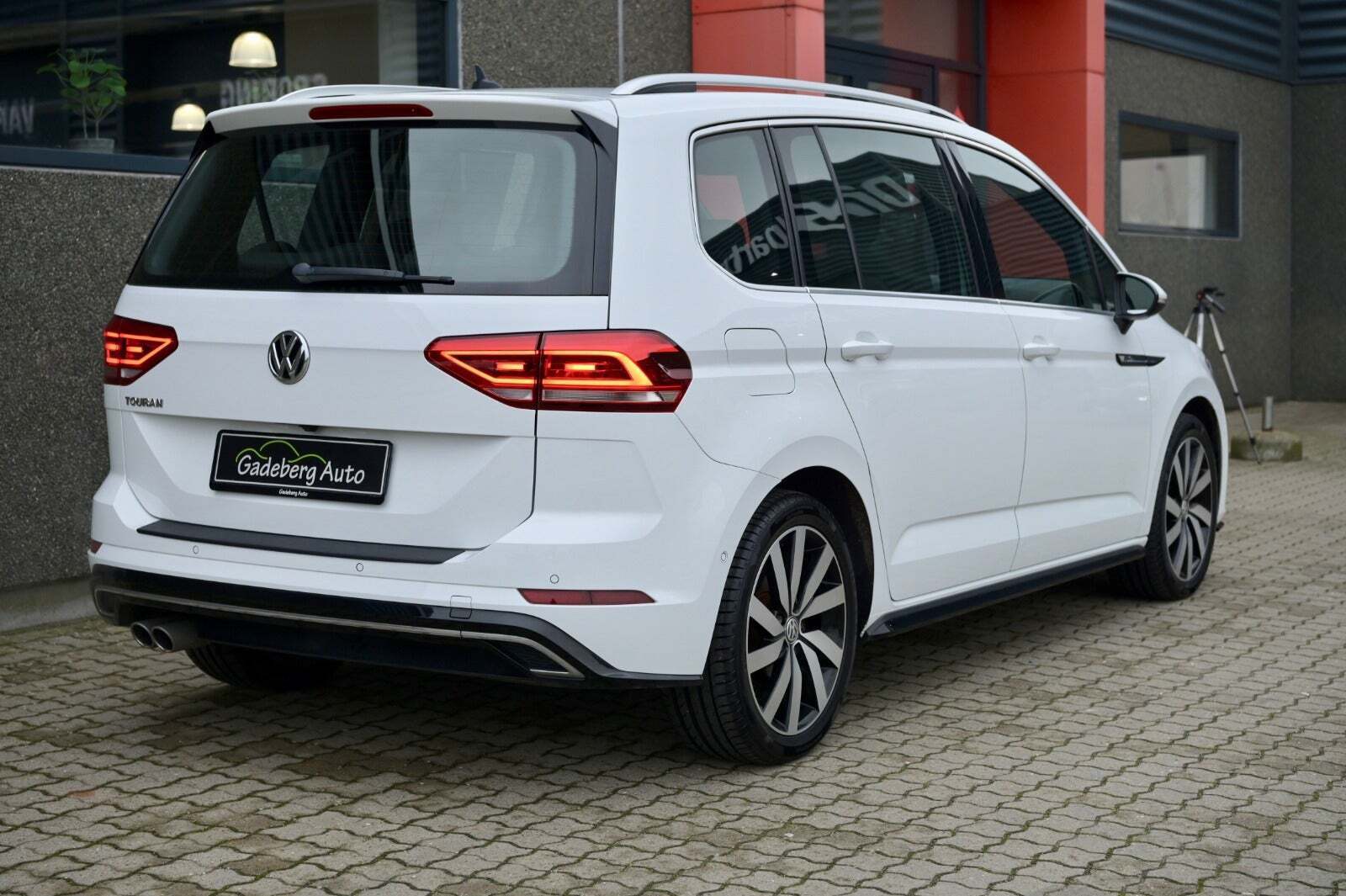 VW Touran 2,0 TDi 150 R-line DSG 7prs
