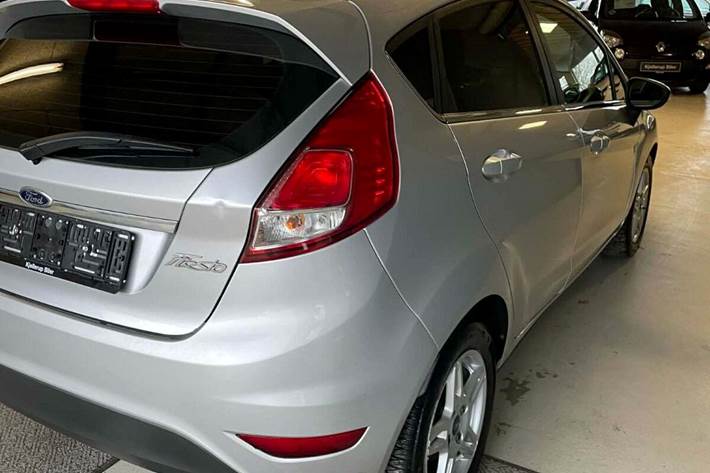 undefined Ford Fiesta fra 2014