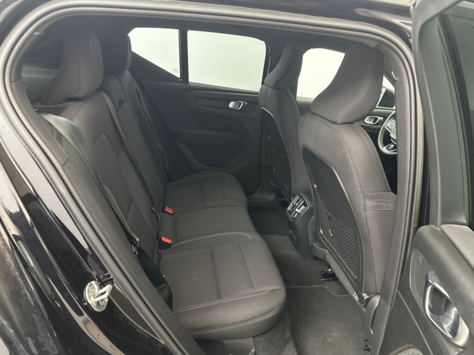 Sort Volvo XC40 fra 2023