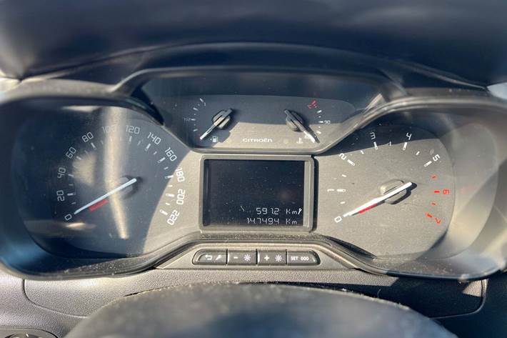 Hvid Peugeot Expert fra 2023