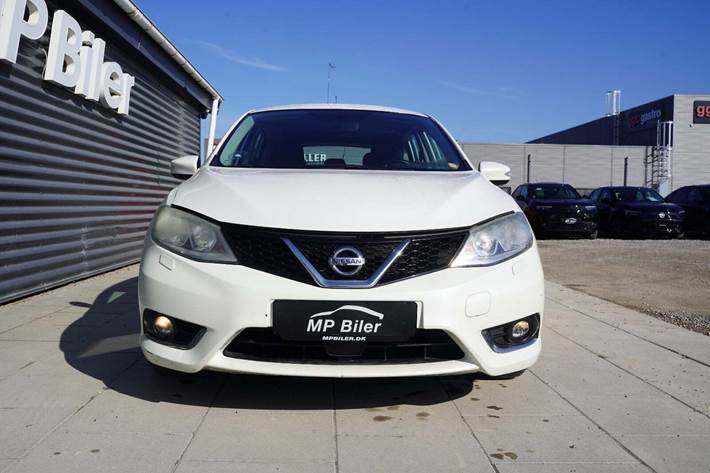 Sort Nissan Pulsar fra 2014
