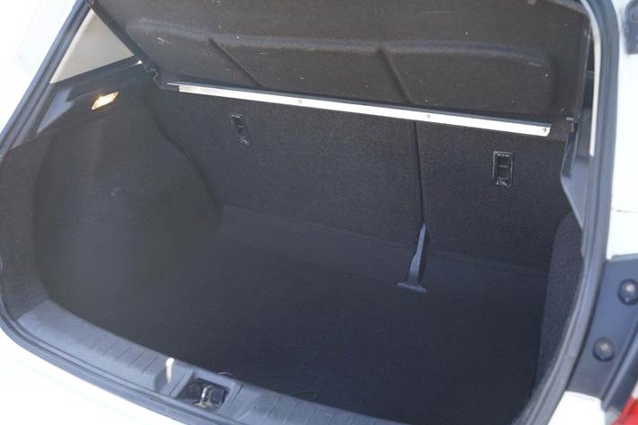 Sort Nissan Pulsar fra 2014