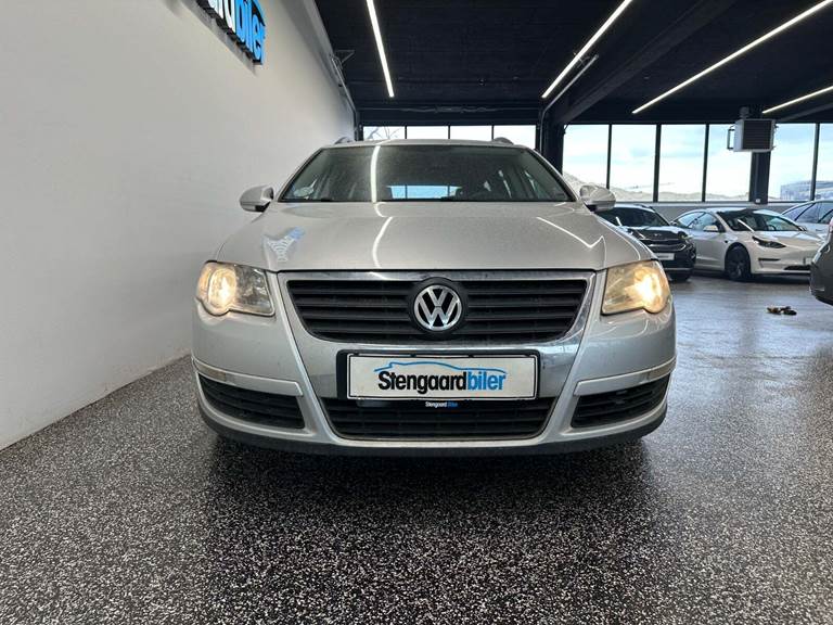 VW Passat 2,0 FSi Sportline Variant