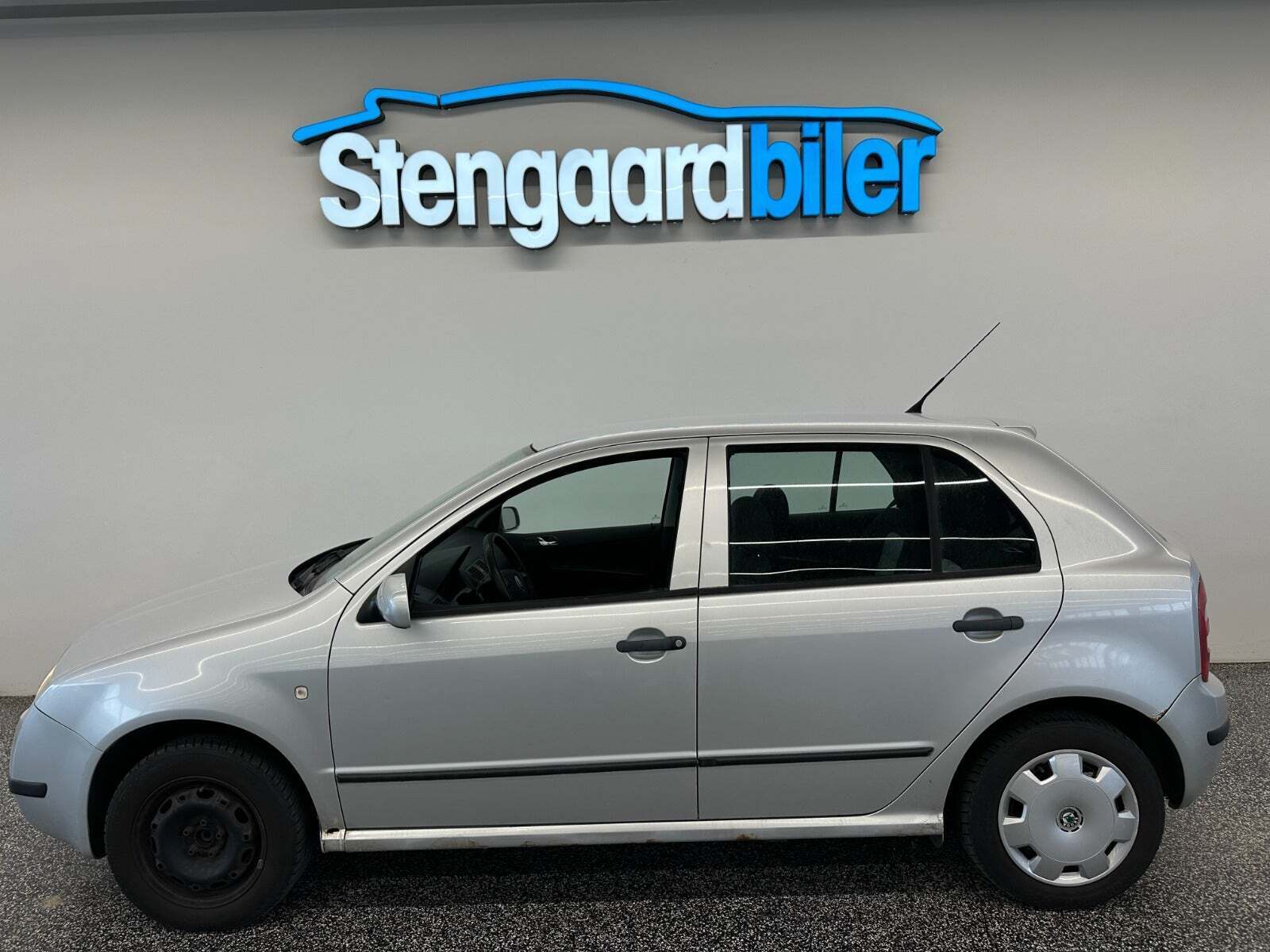 Sølv Skoda Fabia fra 2004