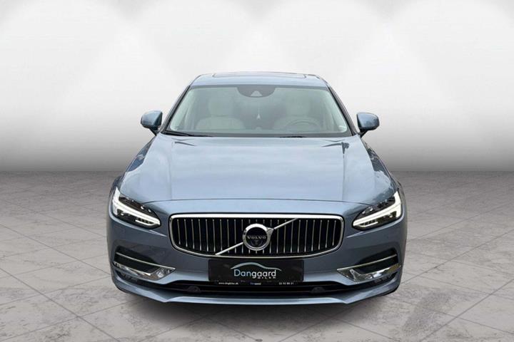 Blå Volvo S90 fra 2016