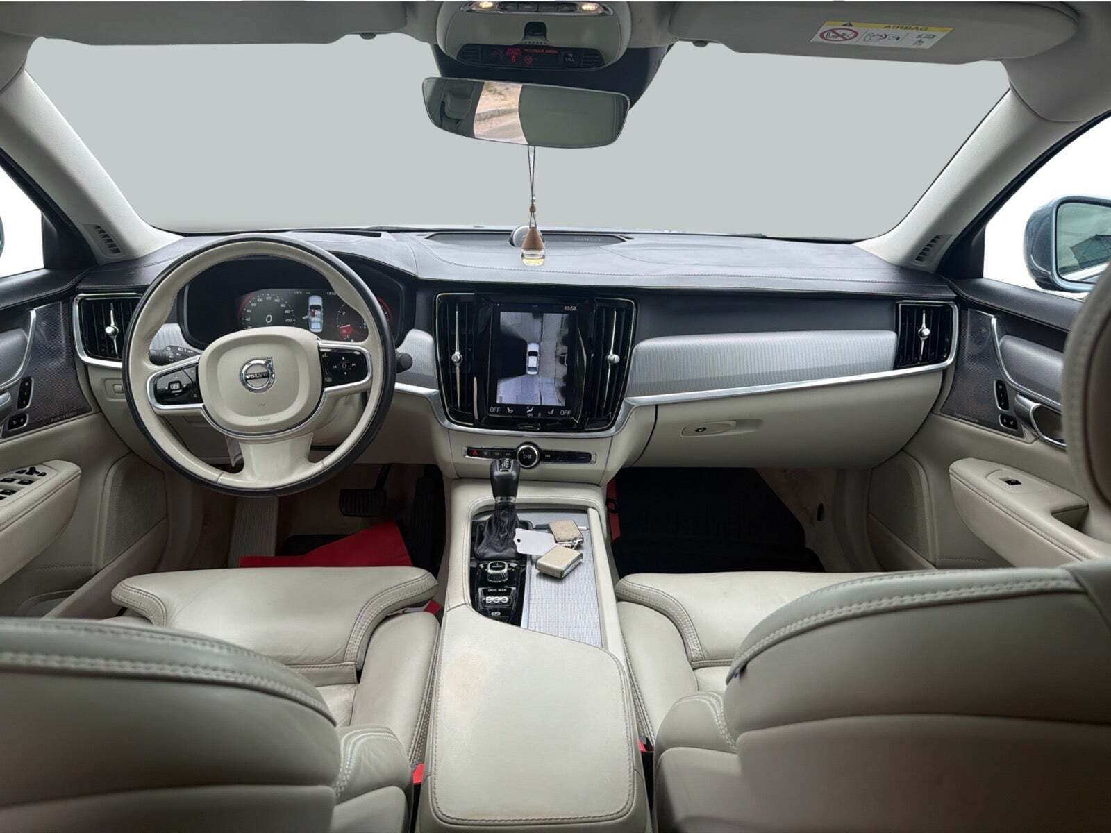 Blå Volvo S90 fra 2016