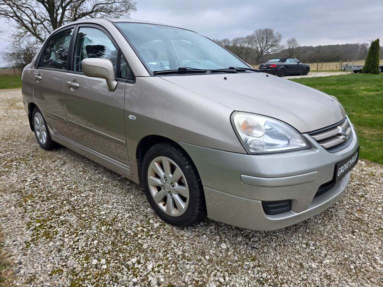 Suzuki Liana 1,6 GLS