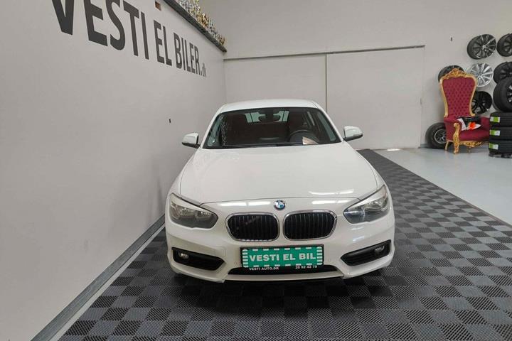 Hvid BMW 118d fra 2017