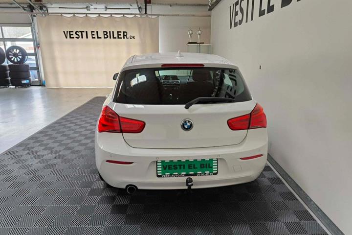 Hvid BMW 118d fra 2017