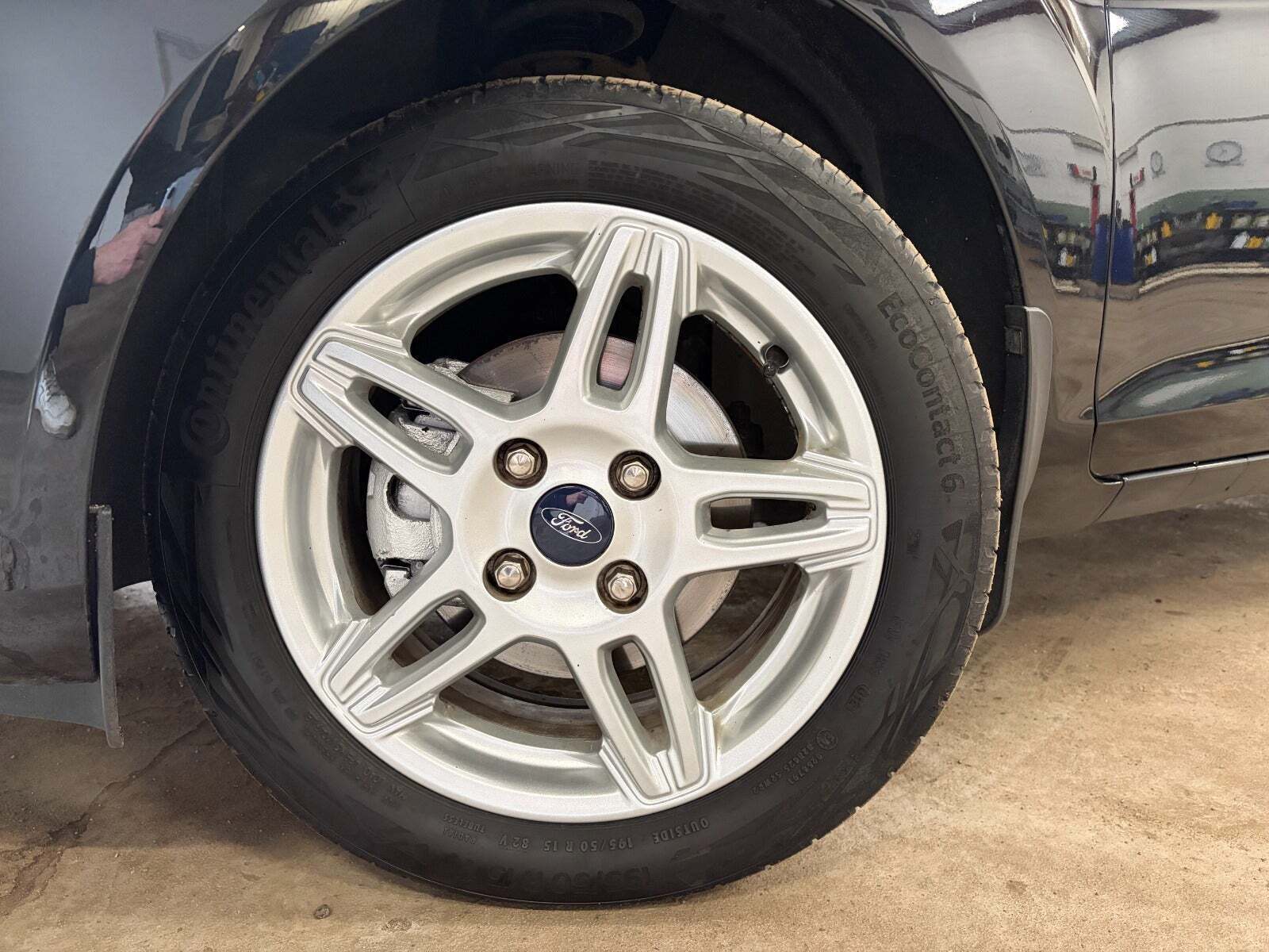 undefined Ford Fiesta fra 2014