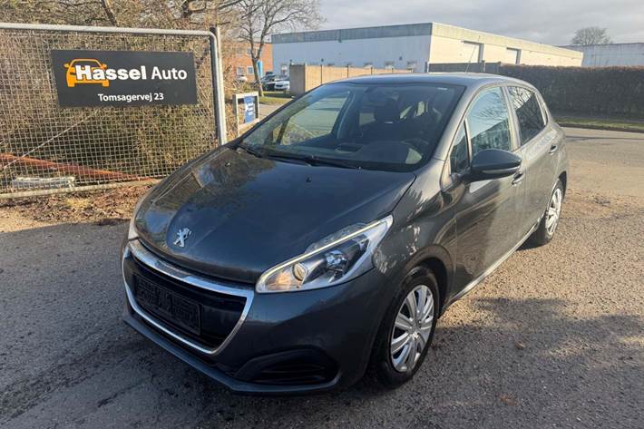Grøn Peugeot 208 fra 2016