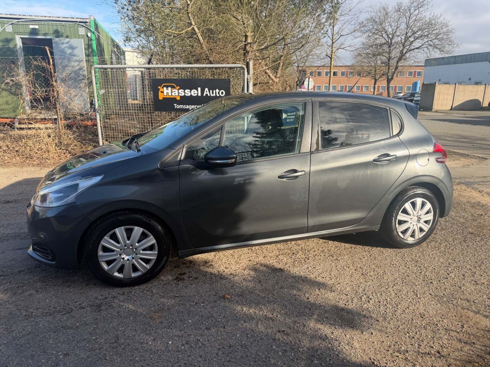 Grøn Peugeot 208 fra 2016