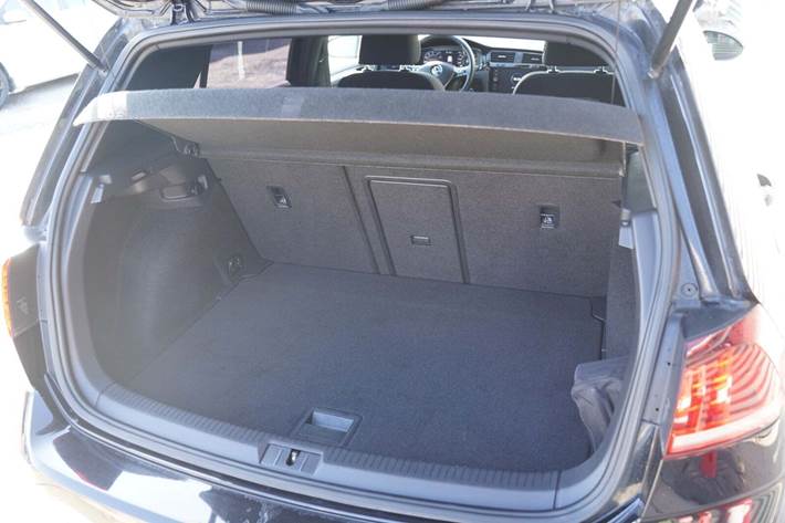 Sort VW Golf VII fra 2019