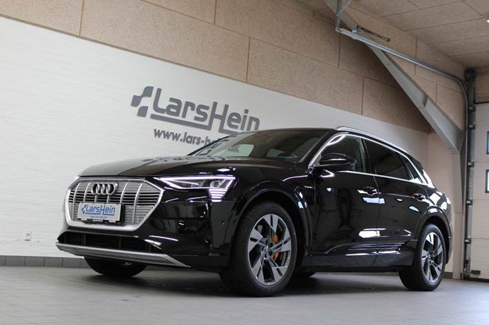 Sort Audi e-tron fra 2020
