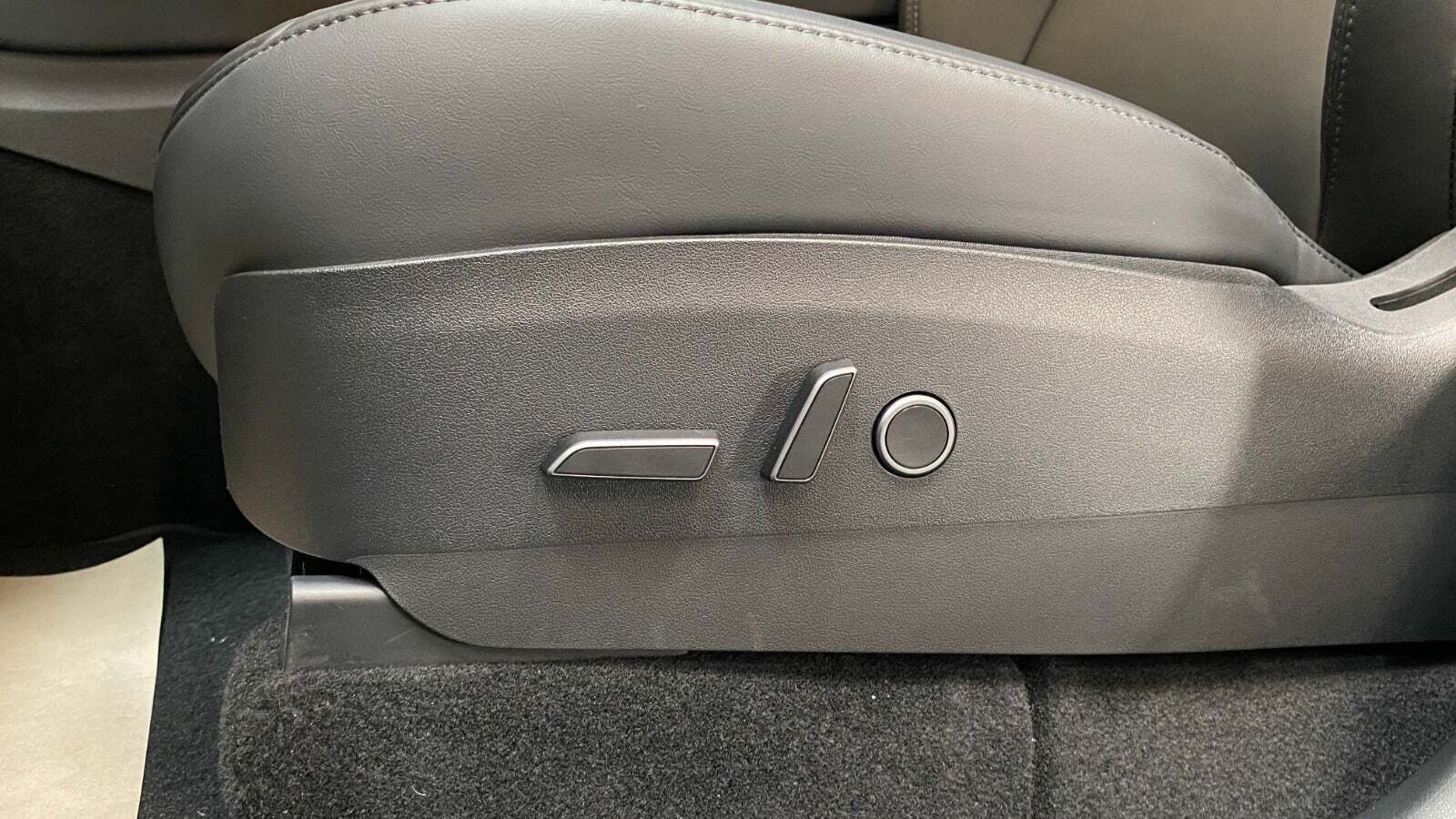 Tesla Model Y Long Range RWD