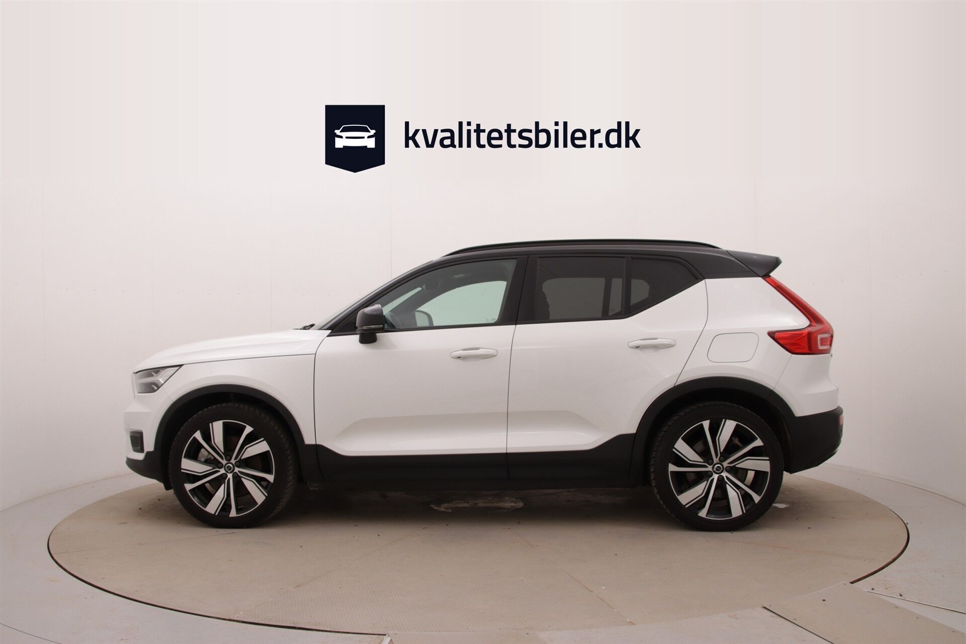 Volvo XC40 P8 Recharge Twin R-design AWD 408HK 5d Aut.