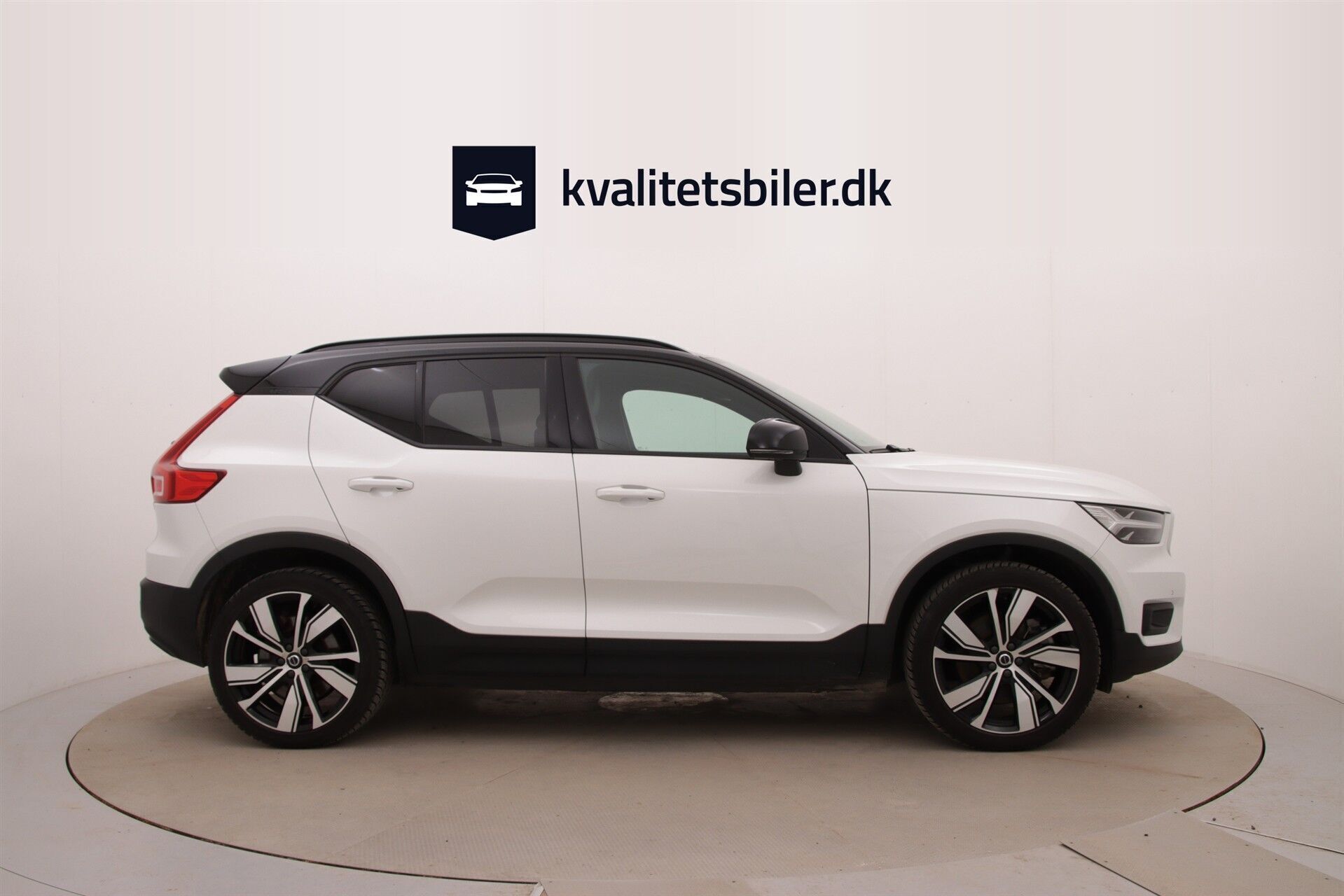 Volvo XC40 P8 Recharge Twin R-design AWD 408HK 5d Aut.