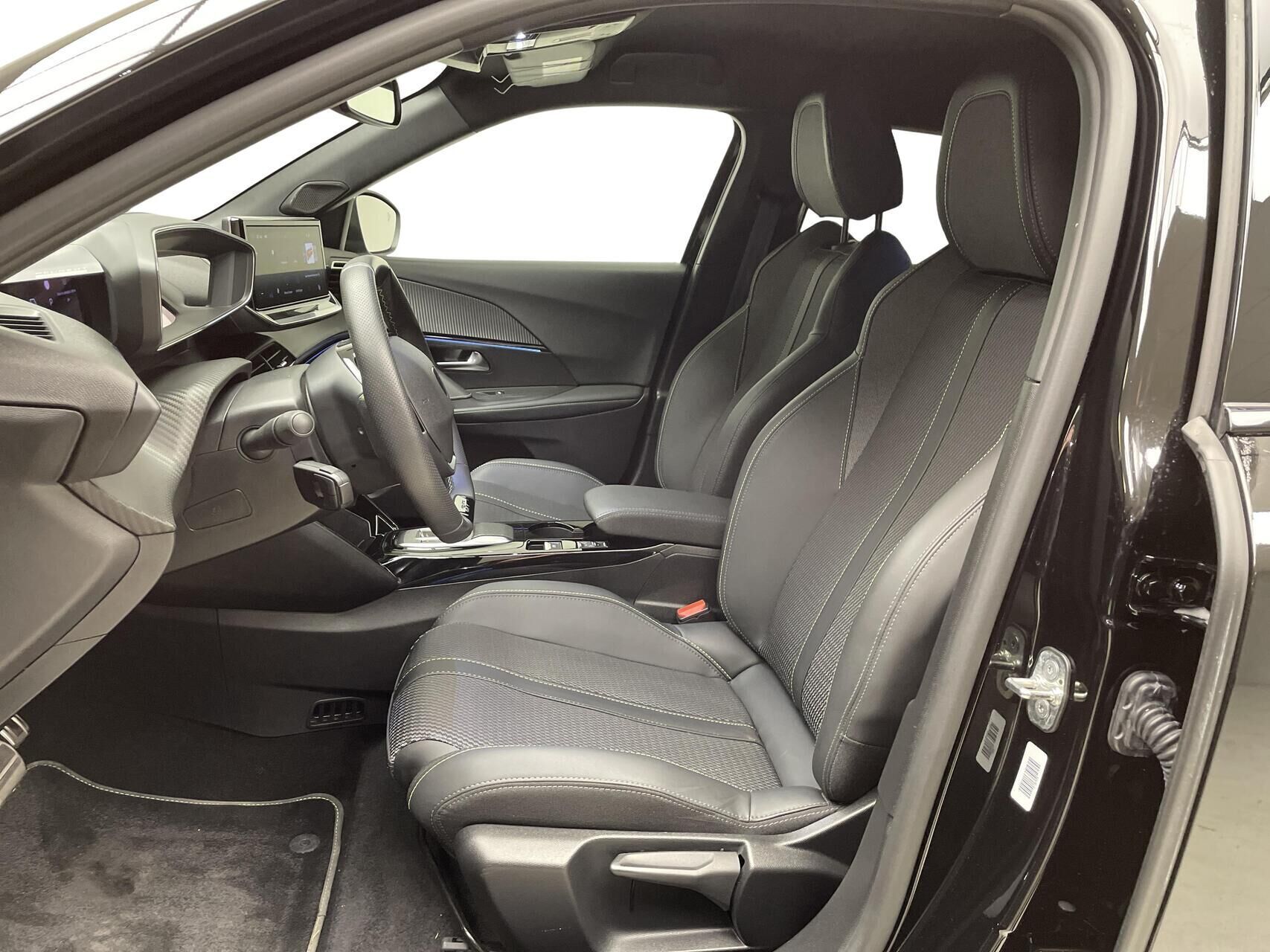 Peugeot e-2008 EL GT 156HK 5d Aut.