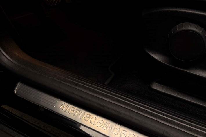 Sort Mercedes EQA250 fra 2023