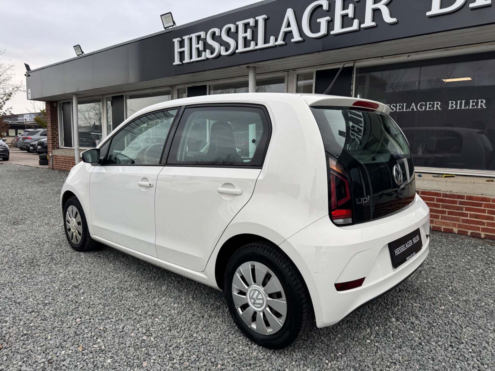 Hvid VW UP! fra 2017