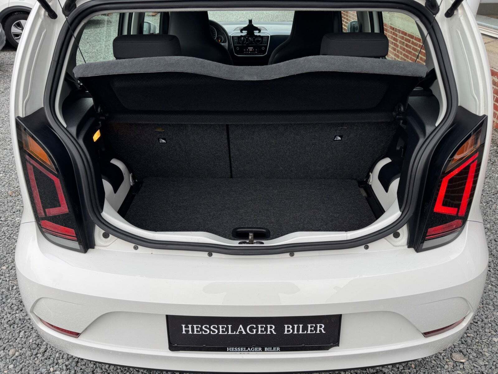 Hvid VW UP! fra 2017