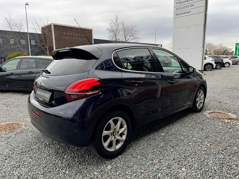 Peugeot 208 1,6 BlueHDi 100 Allure Sky