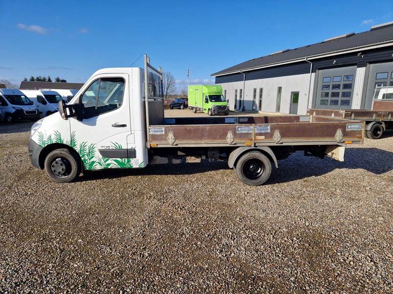 Renault Master III T35 2,3 dCi 135 L3 Ladvogn RWD