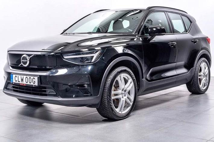 Sort Volvo XC40 fra 2023