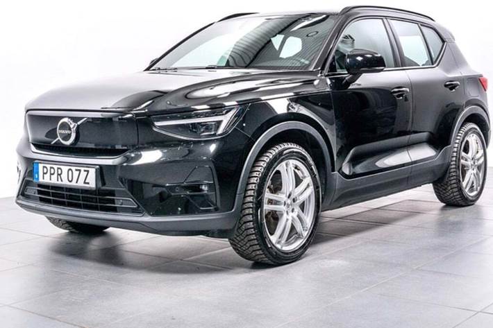Sort Volvo XC40 fra 2023