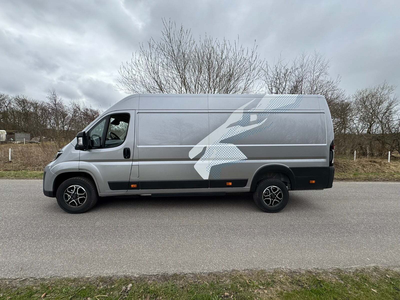 Peugeot e-Boxer 435 110 L4H2 Premium