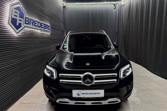 Sort Mercedes GLB220 d fra 2023