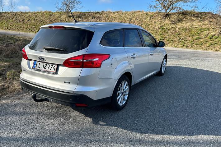 Grå Ford Focus fra 2018