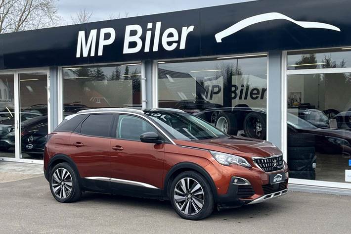 Orange Peugeot 3008 fra 2016