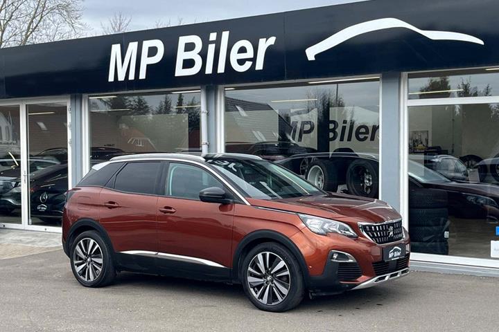 Orange Peugeot 3008 fra 2016