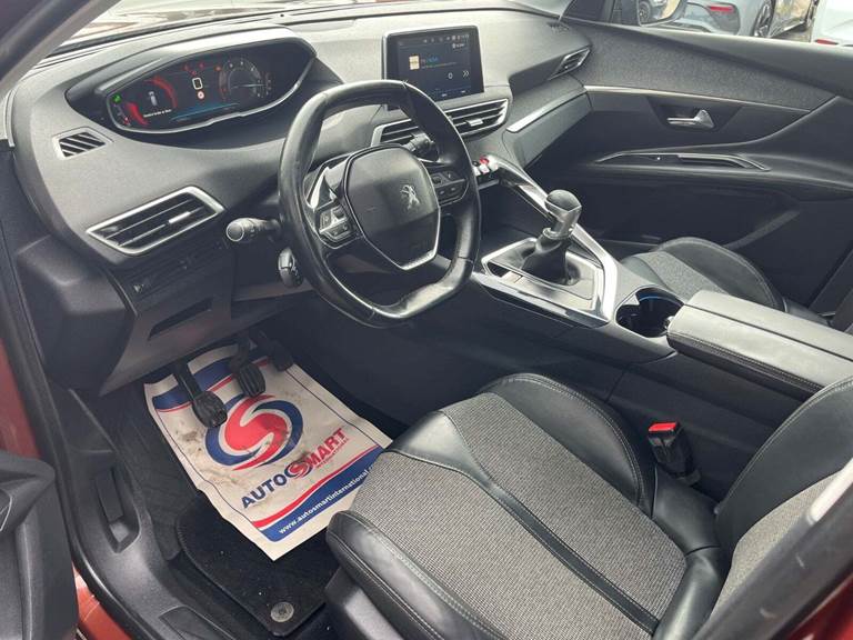 Peugeot 3008 1,6 BlueHDi 120 Allure