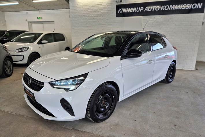 Hvid Opel Corsa fra 2021