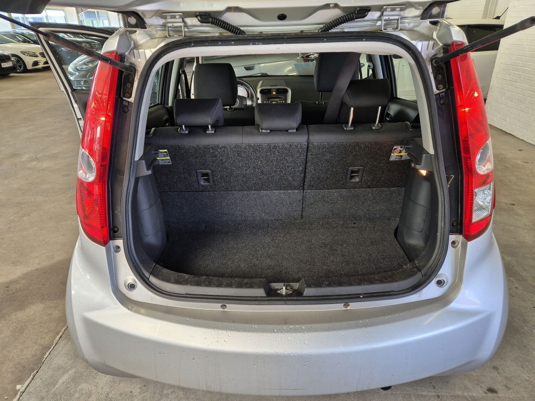 Sølv Suzuki Splash fra 2009