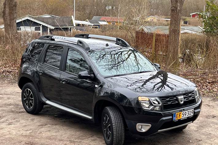 Sort Dacia Duster fra 2017