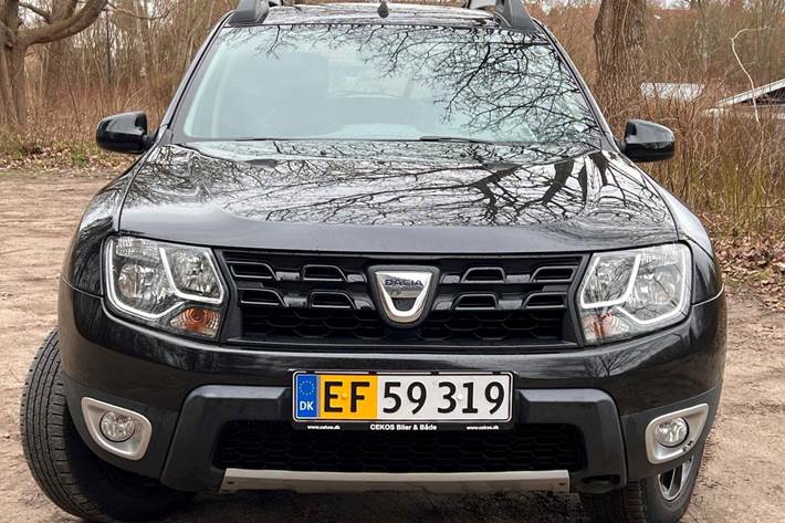 Sort Dacia Duster fra 2017