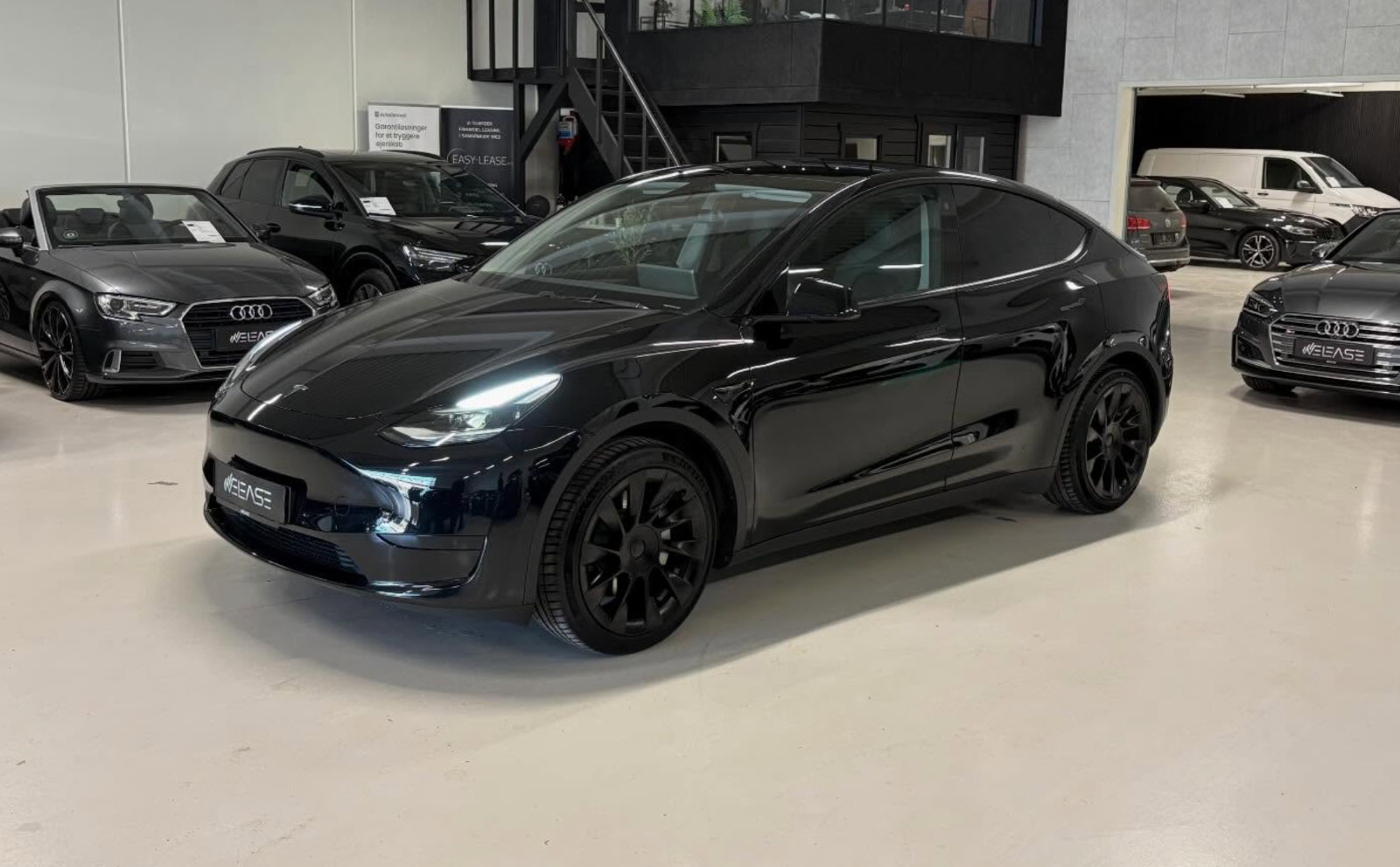 Tesla Model Y RWD