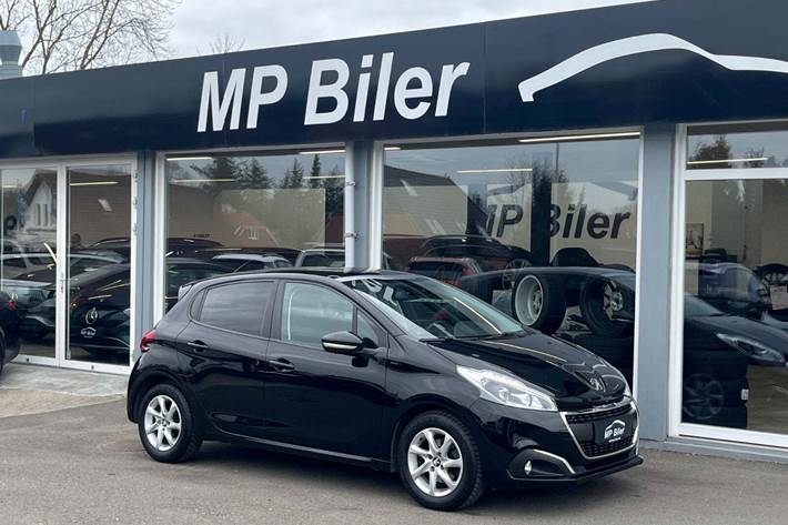 Sort Peugeot 208 fra 2019