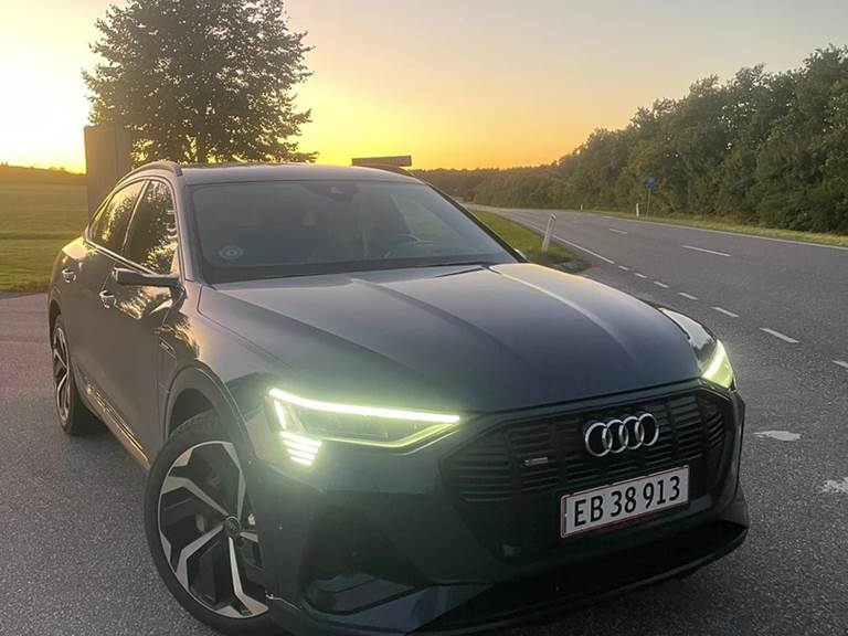 Audi e-tron 55 S-line Sportback quattro
