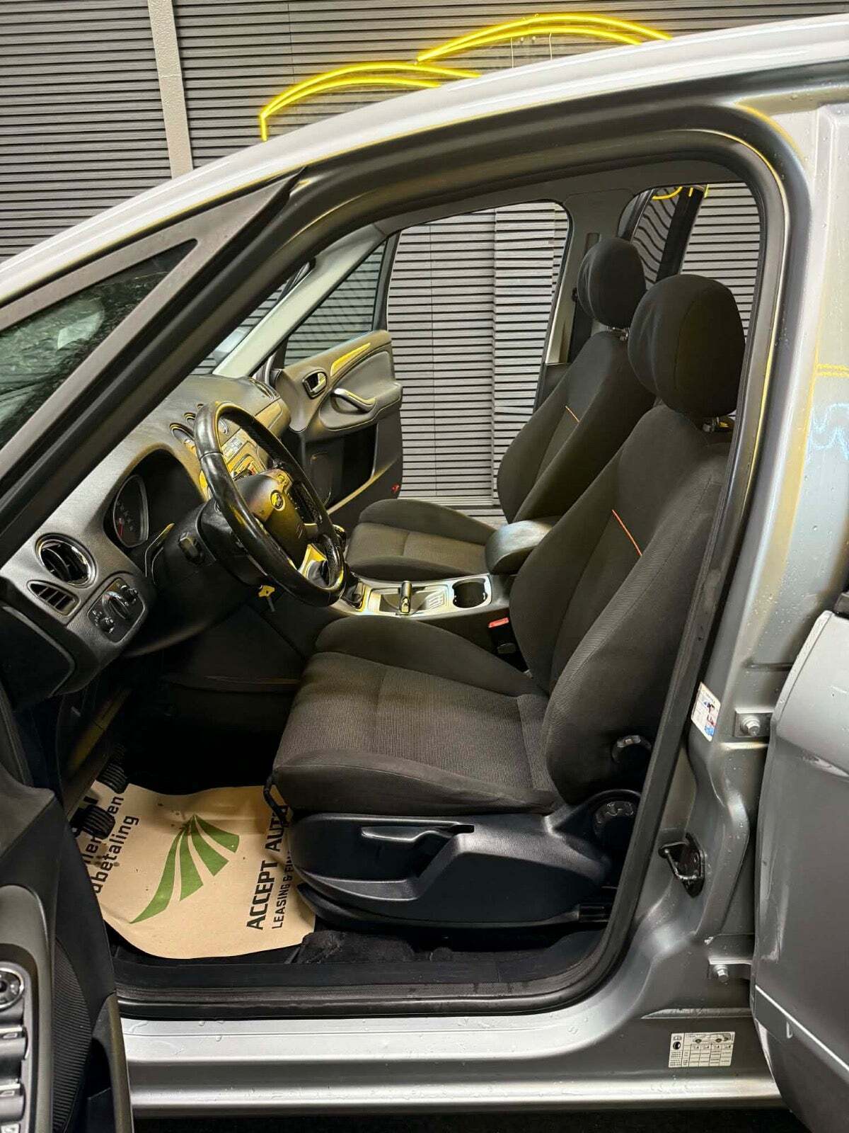 Ford S-MAX 2,0 Titanium 7prs