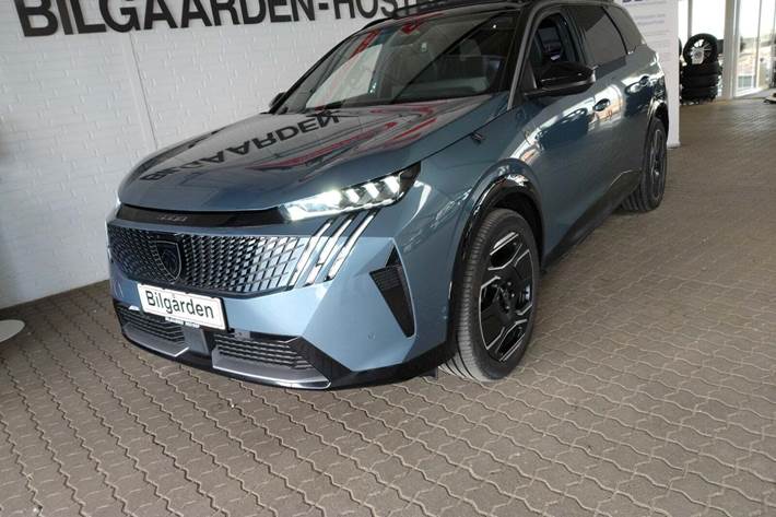 Blå Peugeot e-5008 fra 2024