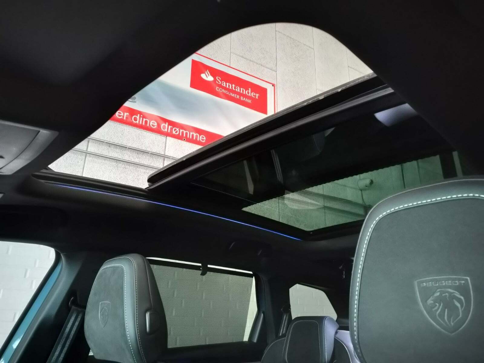 Peugeot e-5008 77 GT 7prs