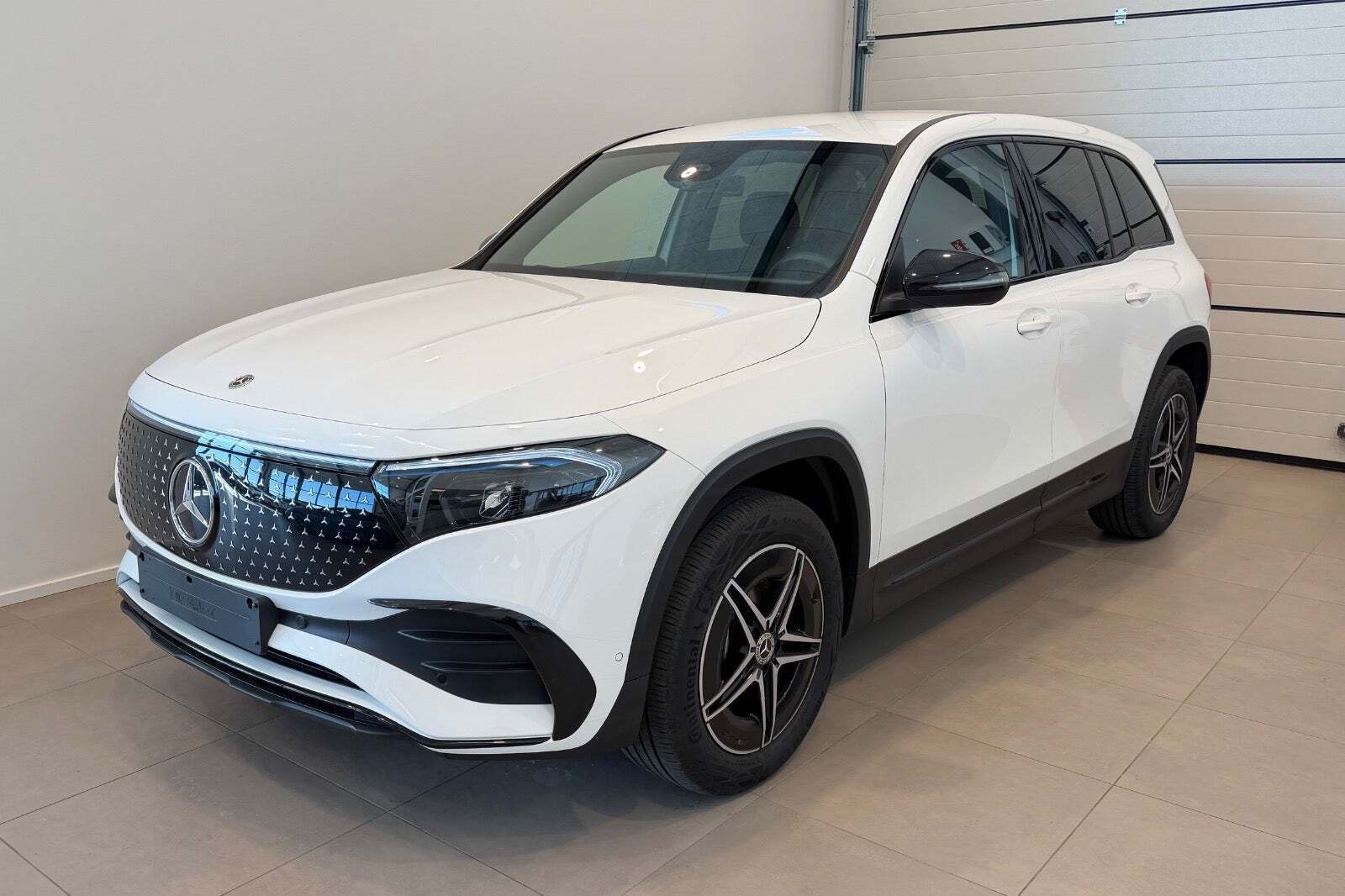 Mercedes EQB250+ AMG Line 7prs